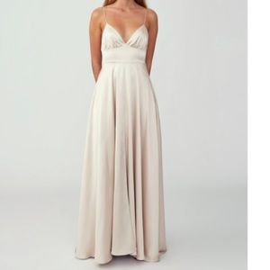 Strappi Tri Cup Gown